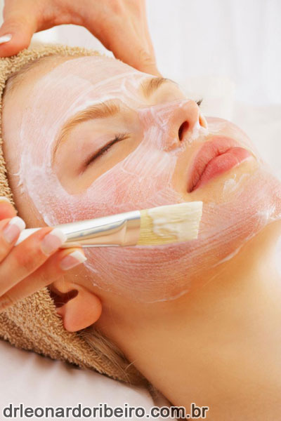 Peeling | Dermatologista em Natal | Dr Leonardo Ribeiro Peeling | Dermatologista em Natal | Dr Leonardo Ribeiro